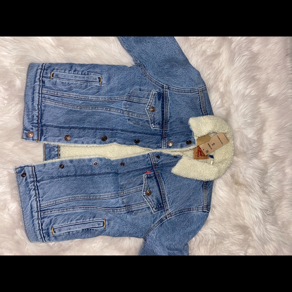 levis sherpa jean jacket